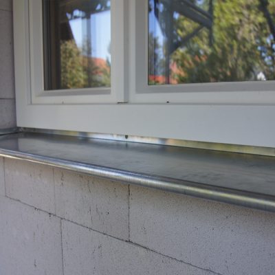 Fensterbrett mit runder Tropfkante